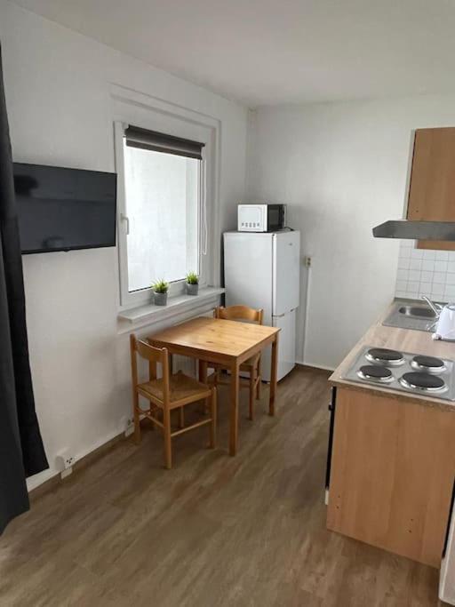 Max Appartements Neubrandenburg Exterior foto